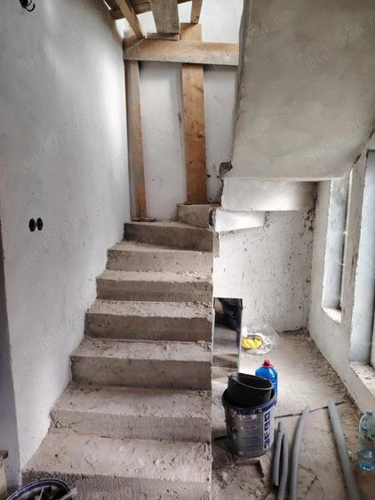 Casă cu 4 camere cu Teren 297 Mp în Central