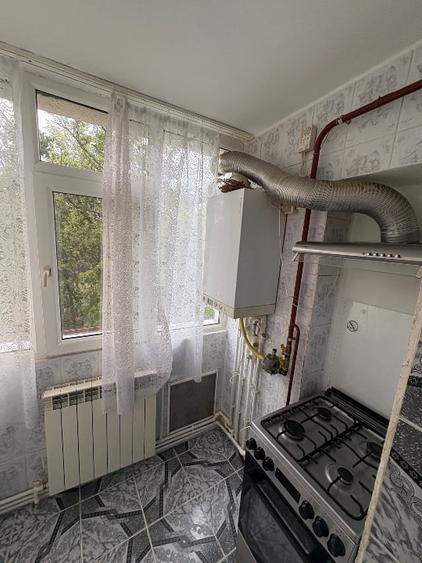 Vând apartament decomandat complet mobilat și utilat cu loc de parcare inclus - 14