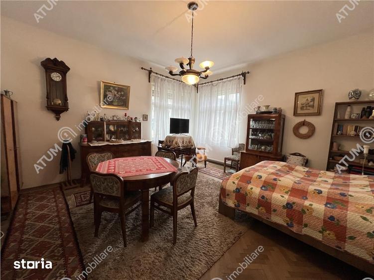 Casă cu 4 camere decomandat cu Teren 900 Mp în Calea Poplăcii