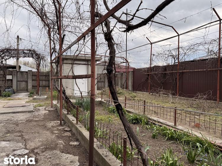 Casă cu 4 camere decomandat cu Teren 512 Mp în Chercea