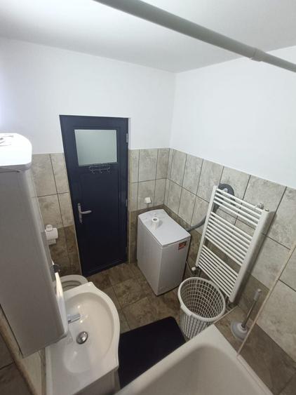 Garsonieră semidecomandată în Central