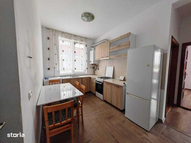Apartament cu 3 camere decomandat în Lugojului