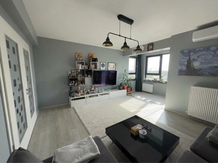 Apartament cu 2 camere decomandat în Democrației