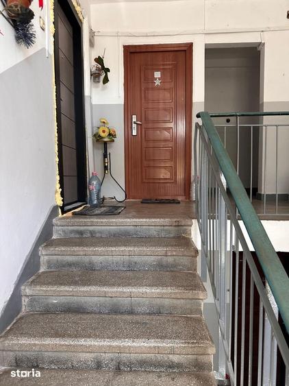 Apartament cu 3 camere în Cantemir