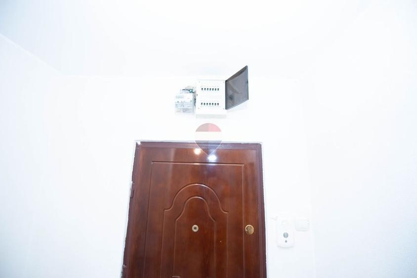 Apartament cu 3 camere decomandat în Politehnica