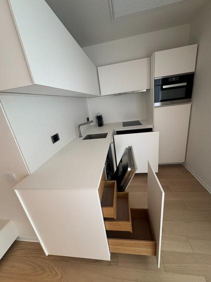 Apartament cu 2 camere semidecomandat în Aviației