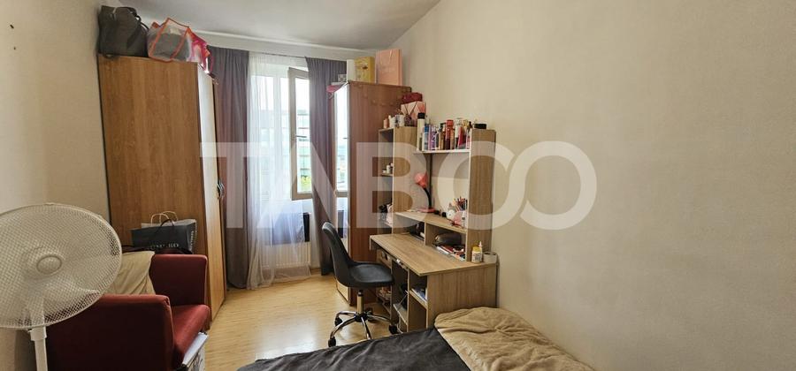 Apartament cu 3 camere semidecomandat, mobilat în Trei Stejari