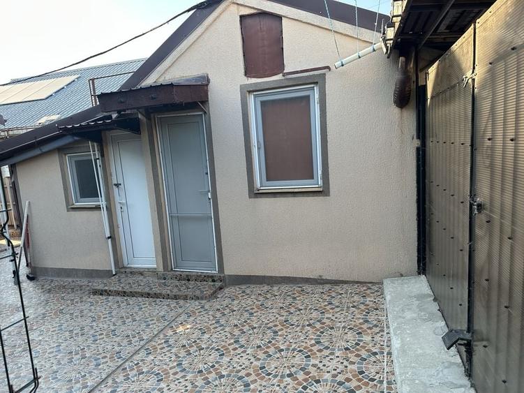 Casă cu 3 camere în Lumina