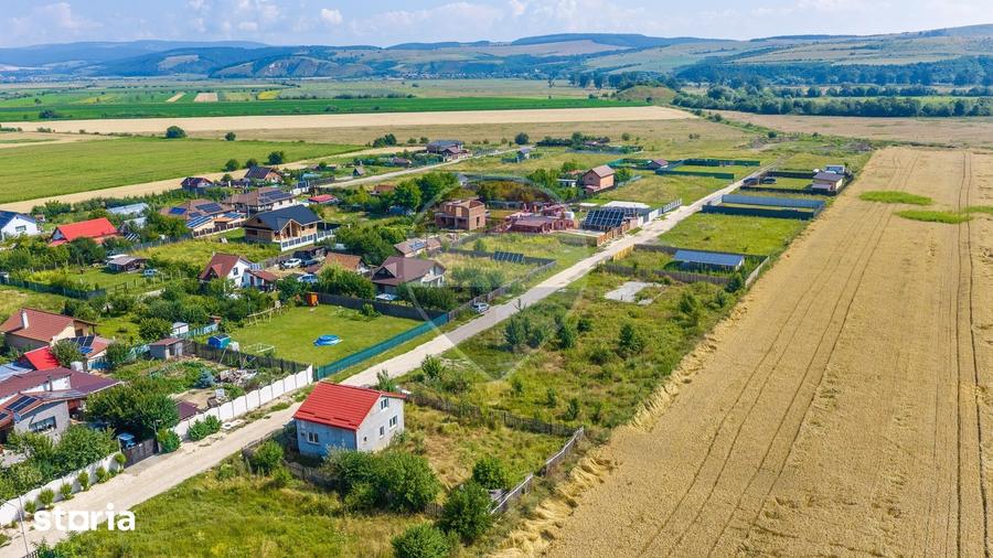 Teren de 1400 mp, în Central
