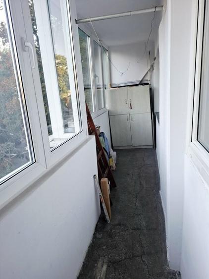 Apartament cu 3 camere decomandat în Titulescu