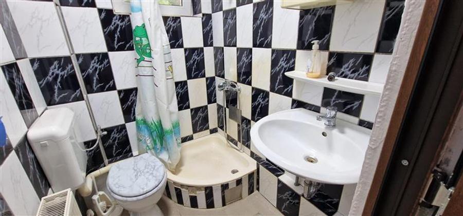 Casă individuală cu 5 camere cu Canalizare în Muncitoresc