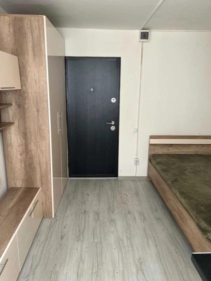 Garsonieră în Apărătorii Patriei