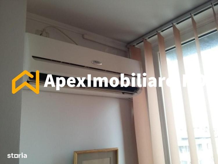 Apartament cu 3 camere decomandat în Giurgiului