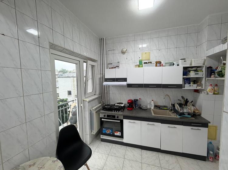 Apartament cu 3 camere circular în Gara de Nord