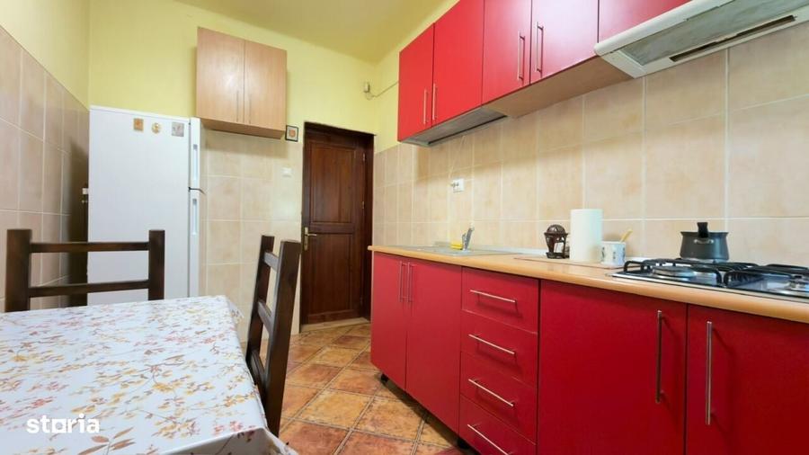 Apartament cu 3 camere decomandat în Central