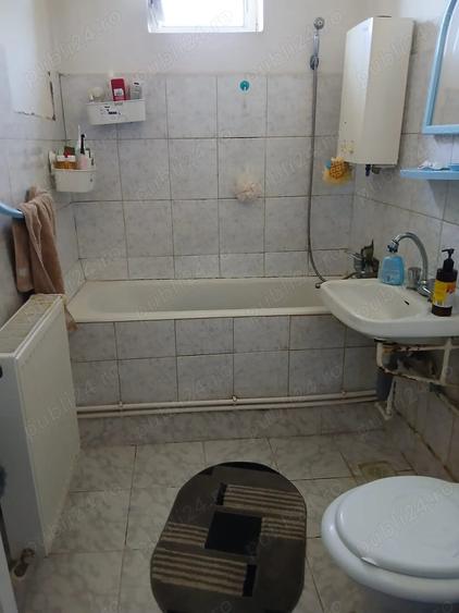 Apartament cu 2 camere semidecomandat în 1 Mai