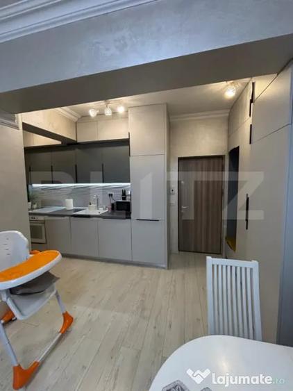 Apartament cu 3 camere decomandat în Obcini