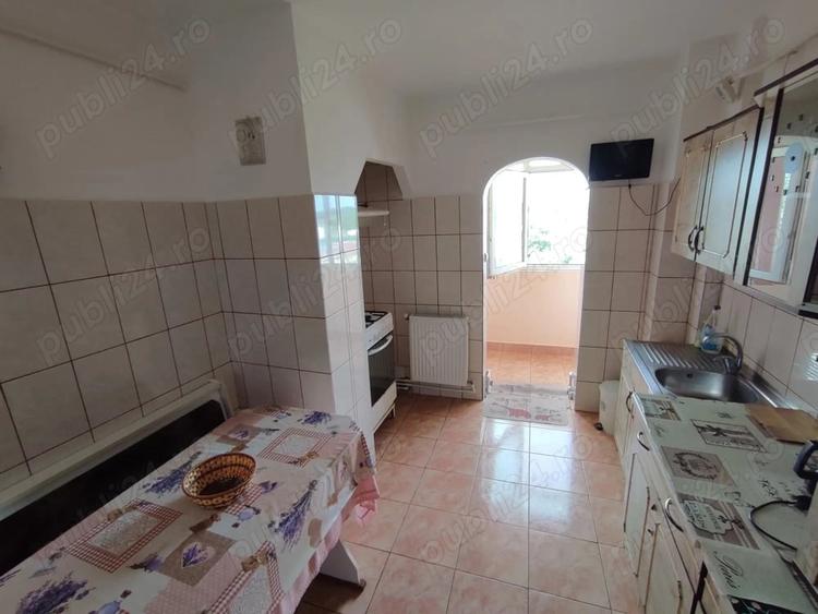 Apartament cu 2 camere decomandat în Radu Negru
