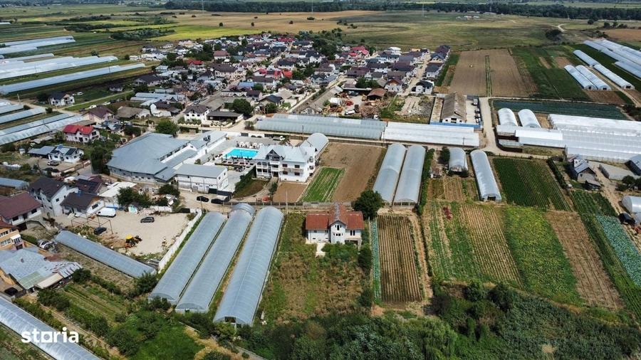Casă cu 4 camere în Băleni