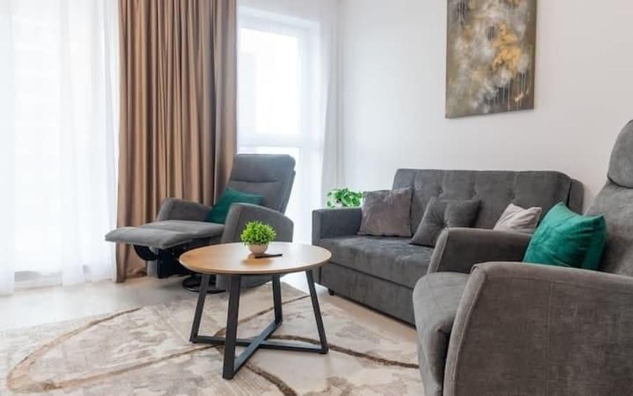 Apartament cu 2 camere decomandat, mobilat în Lipovei