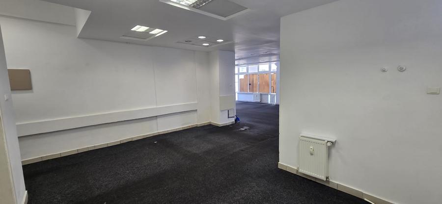Spațiu comercial, de 108 mp, în Central