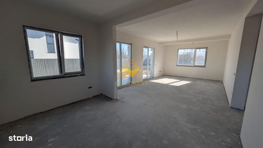 Casă cu 4 camere în Juc-Herghelie