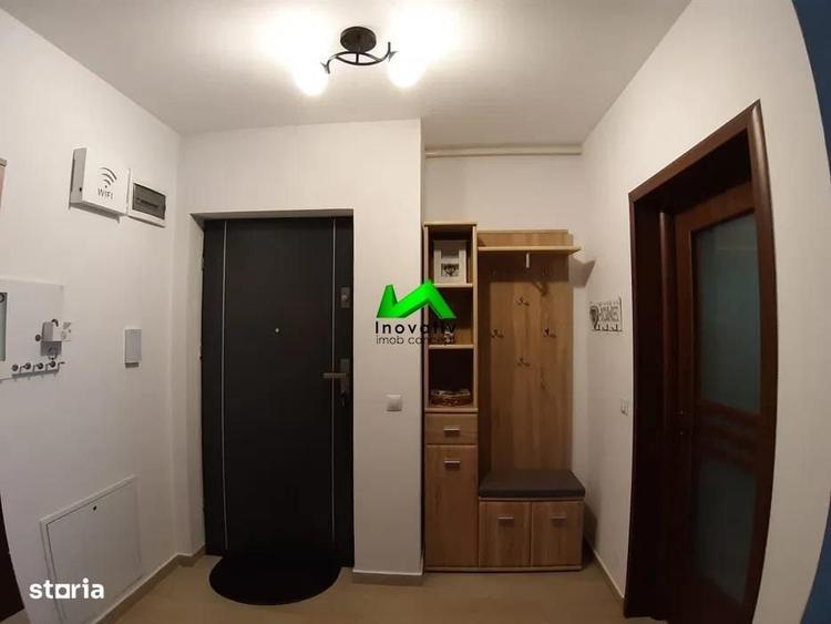 Apartament cu 3 camere decomandat, mobilat în Piața Cluj