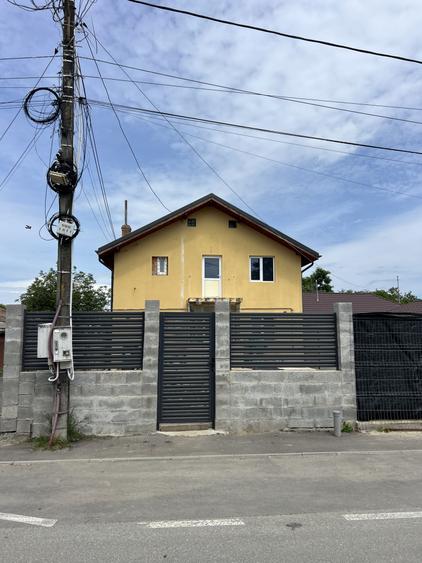 Casă individuală cu 3 camere cu Canalizare în Brănești