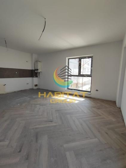 Apartament cu 3 camere semidecomandat în Berceni
