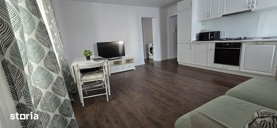 Micro 4 Targoviste , inchiriere apartament 3 camere - 4