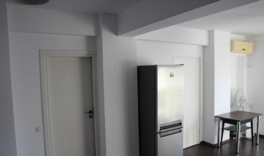 Apartament cu 2 camere semidecomandat, mobilat în Nerva Traian