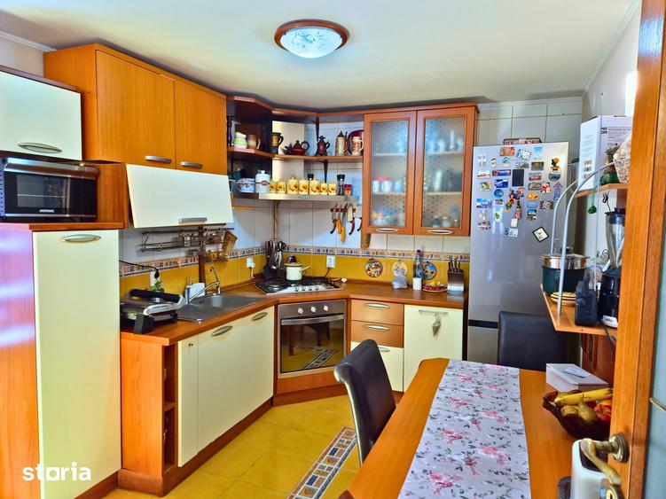 Casă cu 6 camere cu Teren 1137 Mp în Cartierul Nord