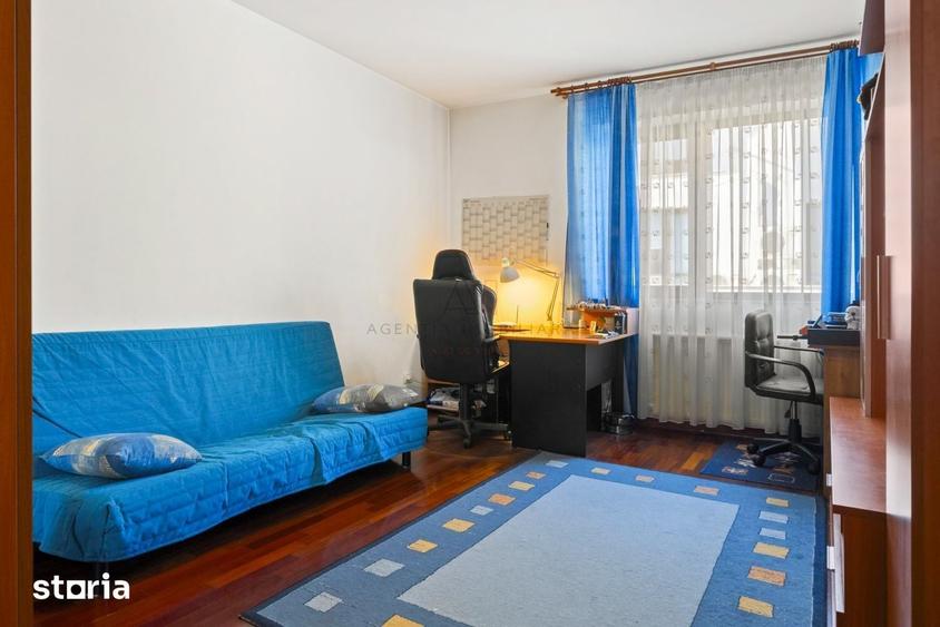 Casă cu 6 camere cu Teren 245 Mp în Herăstrău