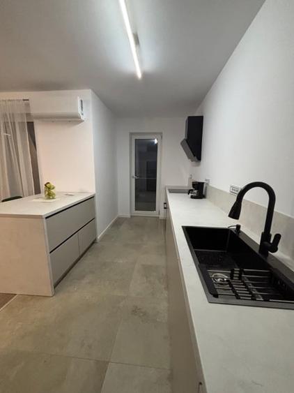 Apartament cu 2 camere decomandat, mobilat în Iris