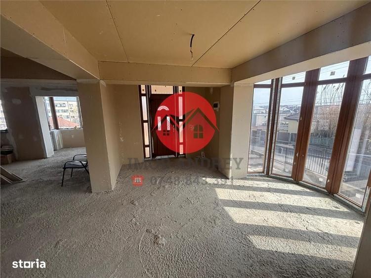 Casă cu 4 camere în Ultracentral