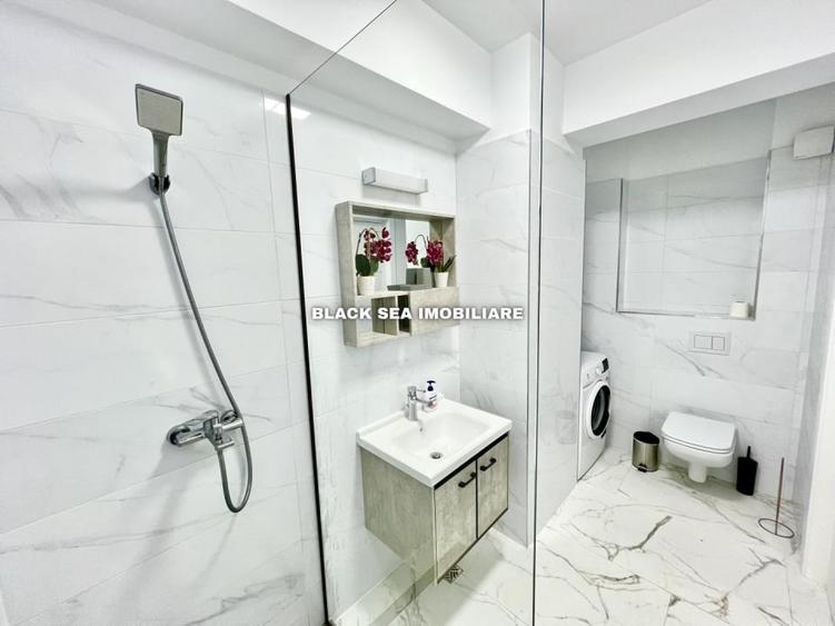 Apartament cu 3 camere, mobilat în Central