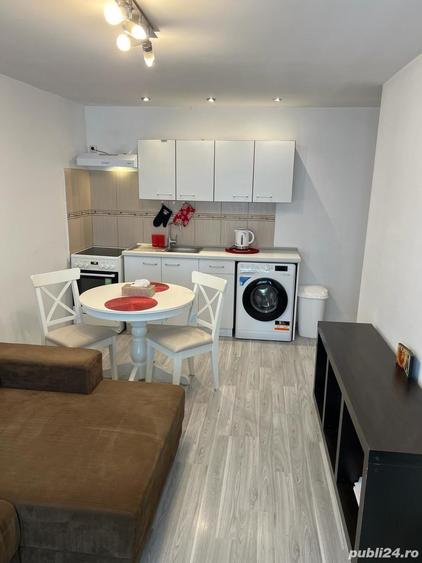 Apartament cu 2 camere semidecomandat în Tineretului