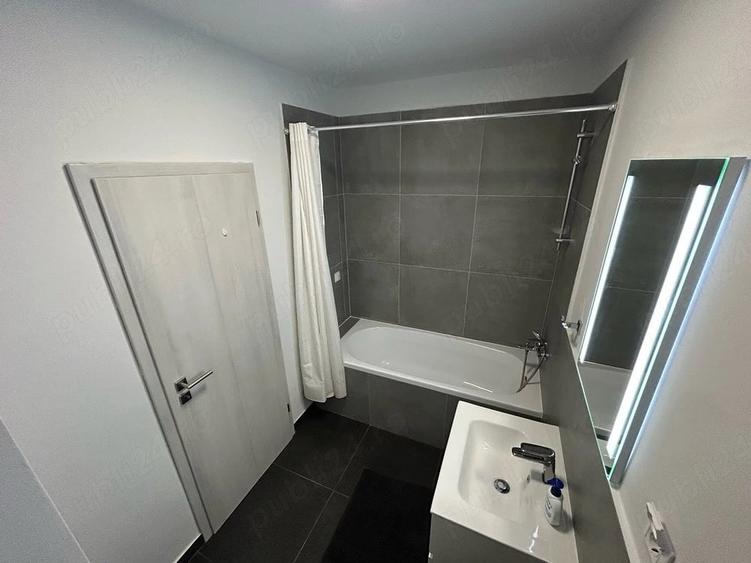 Apartament cu 2 camere decomandat în Florești