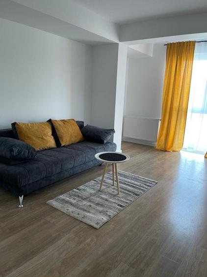 Apartament cu 2 camere în Mircea cel Bătrân