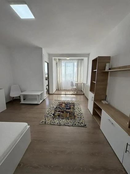 Garsonieră semidecomandată în Lucrețiu Pătrășcanu