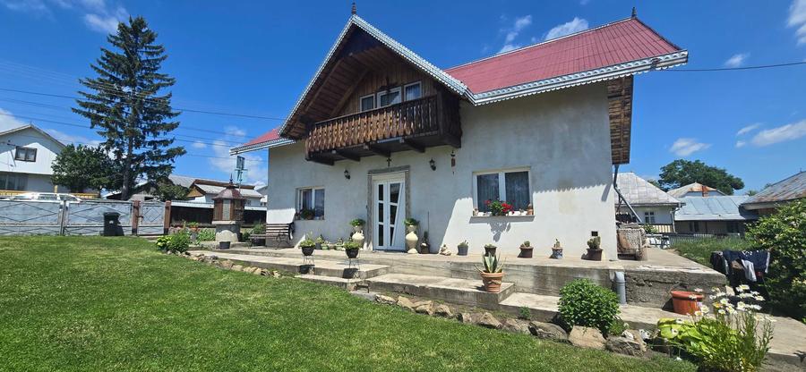 Casă cu 4 camere cu Teren 93 Mp în Zaharești