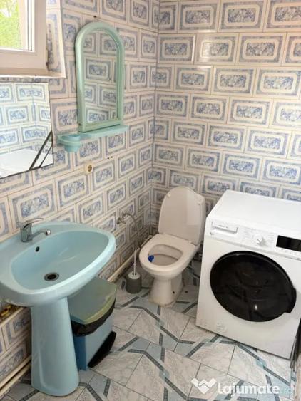 Casă cu 5 camere cu Teren 1000 Mp în Central