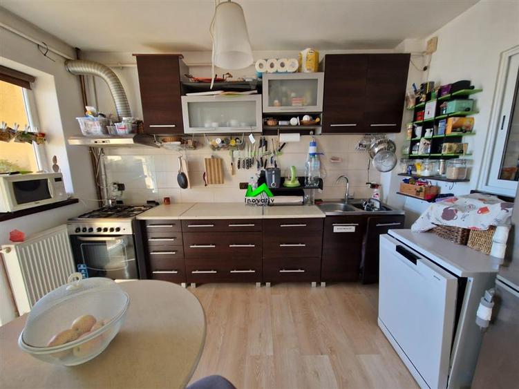 Apartament cu 2 camere decomandat, mobilat în Hipodrom 3