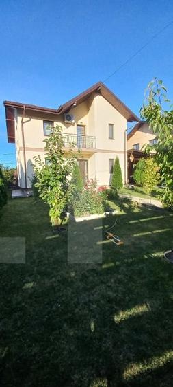Casă individuală cu 4 camere cu Teren 500 Mp în Mănăstirea Doamnei