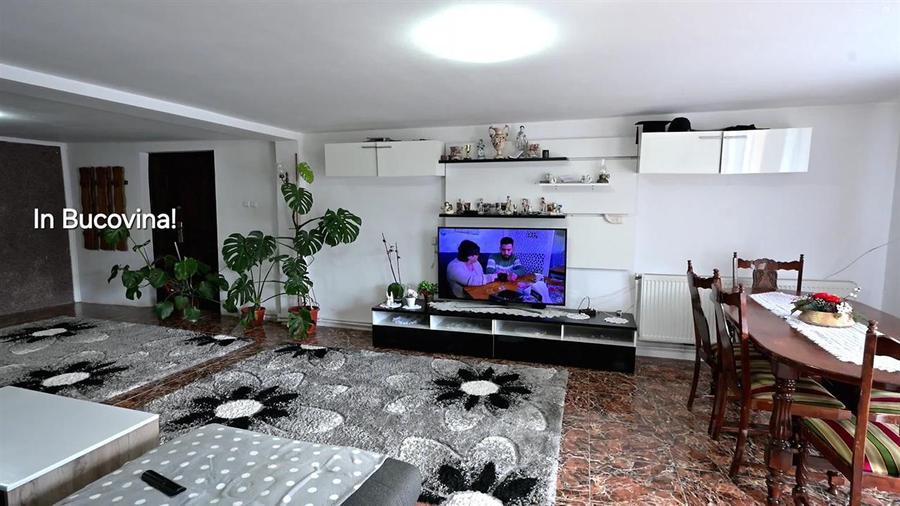 Casă individuală cu 5 camere cu Teren 300 Mp în Central