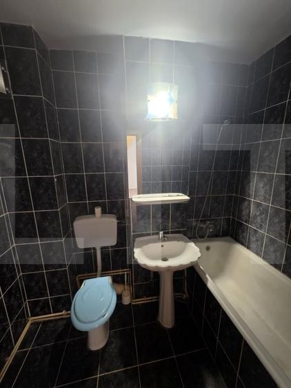 Apartament cu 2 camere decomandat în Lenin