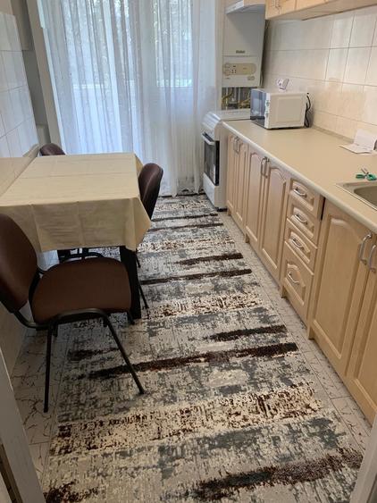 Apartament cu 3 camere decomandat în Griviței