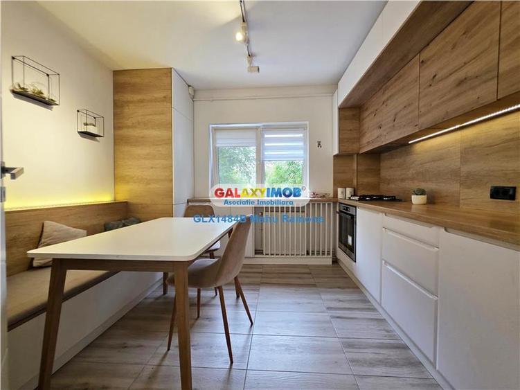 Apartament cu 3 camere decomandat, mobilat în Nerva Traian