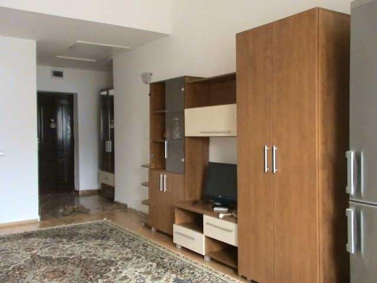 Garsonieră decomandată în Drumul Taberei