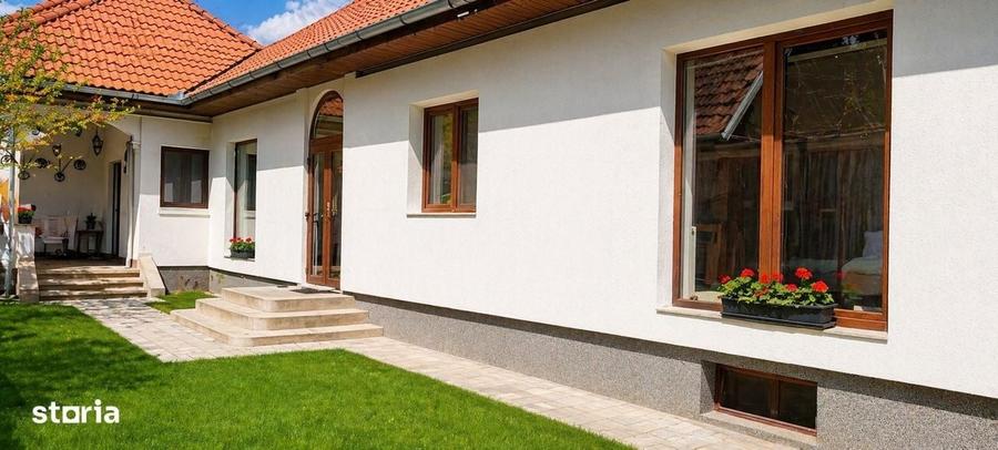 Casă cu 4 camere în Central